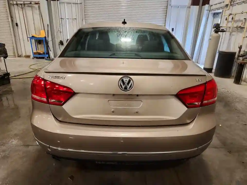 1VWCS7A32FC075229 2015 VOLKSWAGEN PASSAT-5