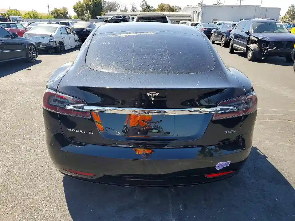 5YJSA1E22JF266757 2018 TESLA MODEL S-5