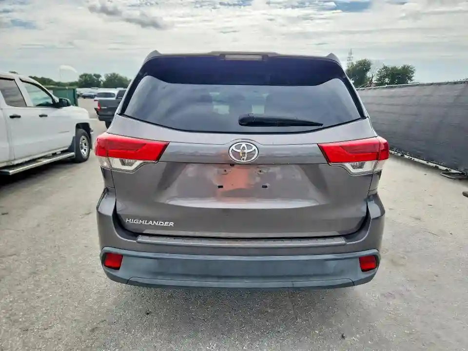 5TDZARFH9HS023291 2017 TOYOTA HIGHLANDER-5