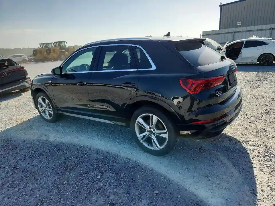 WA1EECF32N1146082 2022 AUDI Q3-1