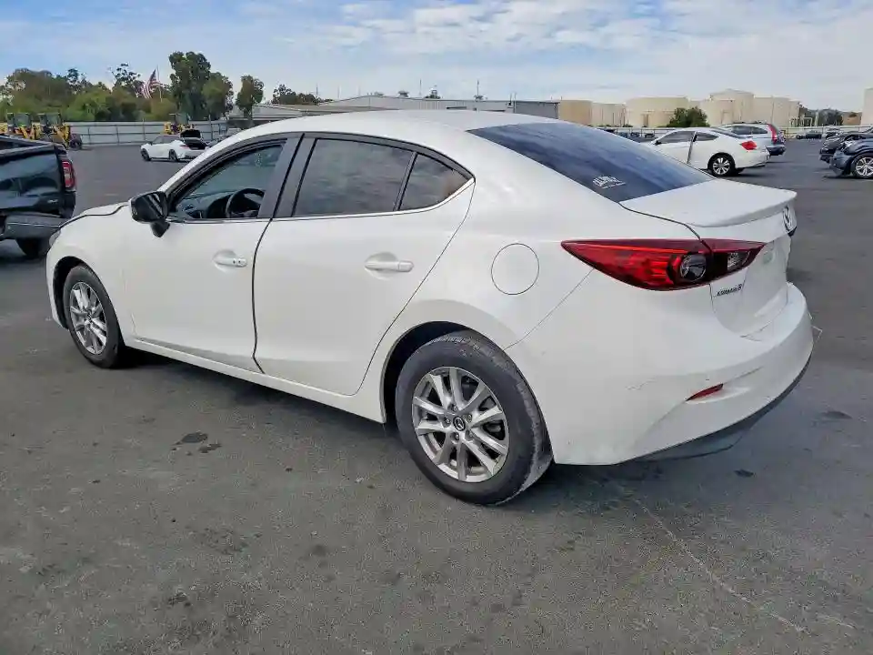 3MZBM1V77FM232087 2015 MAZDA 3-1