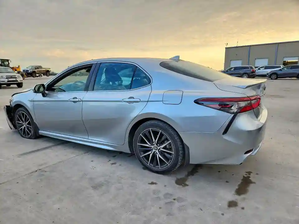 4T1G31AK3MU556860 2021 TOYOTA CAMRY-1