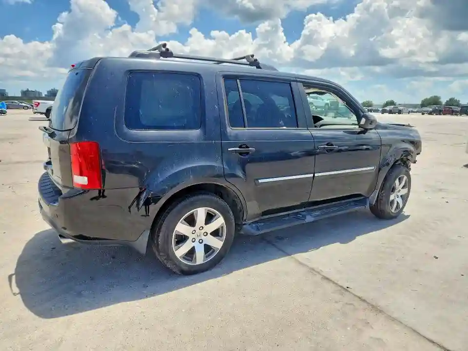 5FNYF3H95FB002679 2015 HONDA PILOT-2