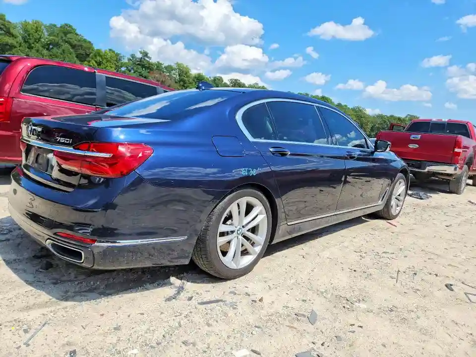 WBA7F2C59HG422087 2017 BMW 7 SERIES-2