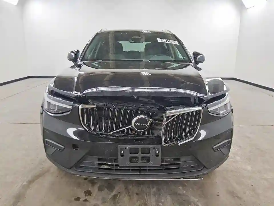 YV4L12UKXR2265380 2024 VOLVO XC40-4