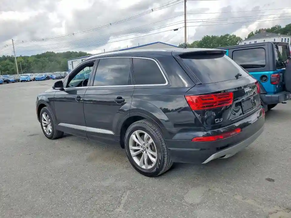 WA1AHAF74KD045052 2019 AUDI Q7-1