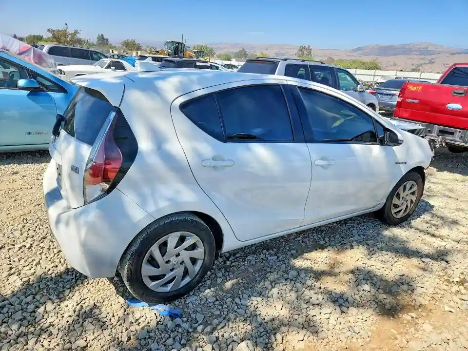 JTDKDTB34F1578014 2015 TOYOTA PRIUS C ON-2