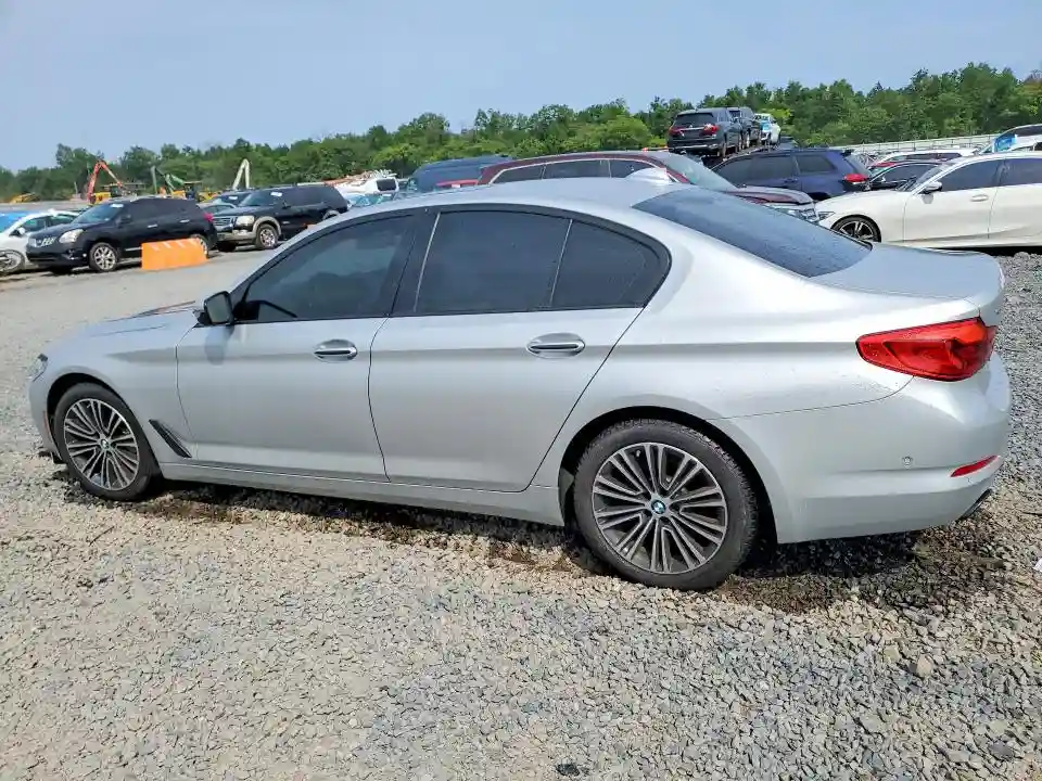 WBAJE7C34HG890362 2017 BMW 5 SERIES-1