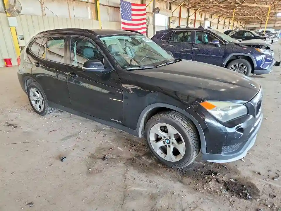 WBAVM1C51FV317866 2015 BMW X1-3
