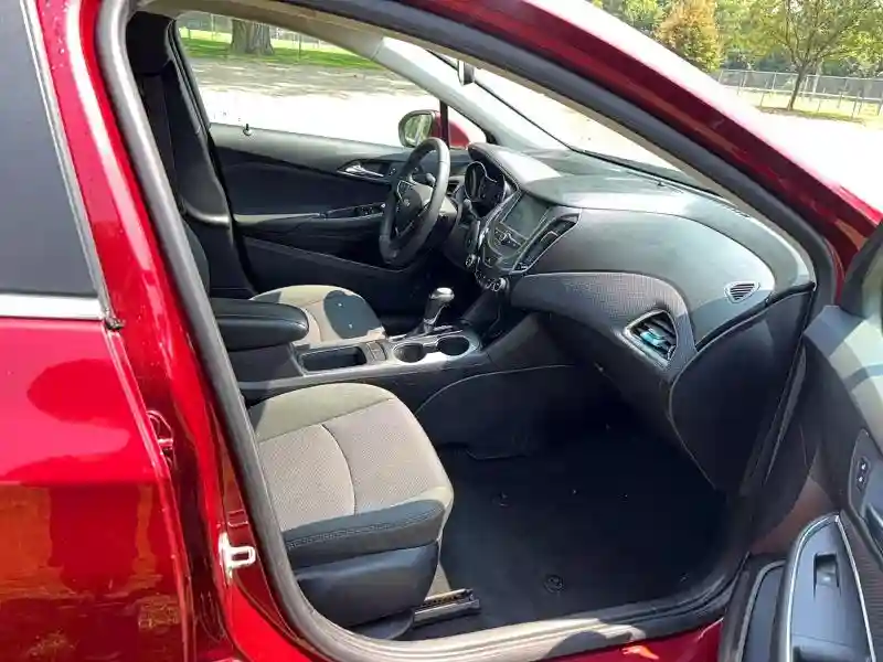 1G1BE5SM0H7160432 2017 CHEVROLET CRUZE-4