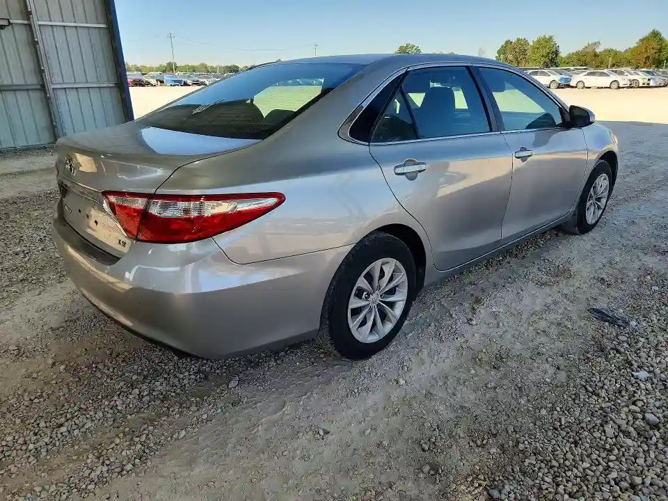 4T4BF1FK1GR536630 2016 TOYOTA CAMRY-2
