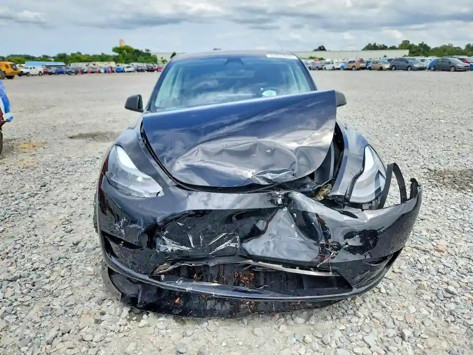 7SAYGAEE9PF767014 2023 TESLA MODEL Y-4
