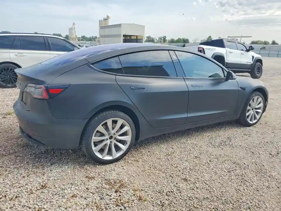5YJ3E1EA2JF013356 2018 TESLA MODEL 3-2