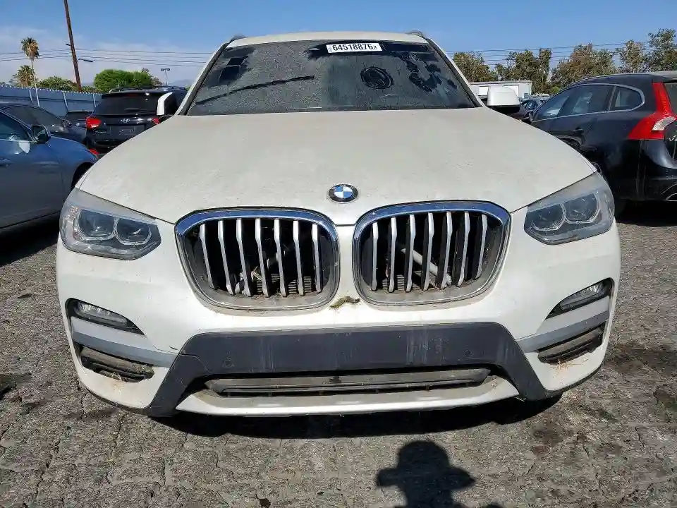 5UXTR7C50KLF23850 2019 BMW X3-4