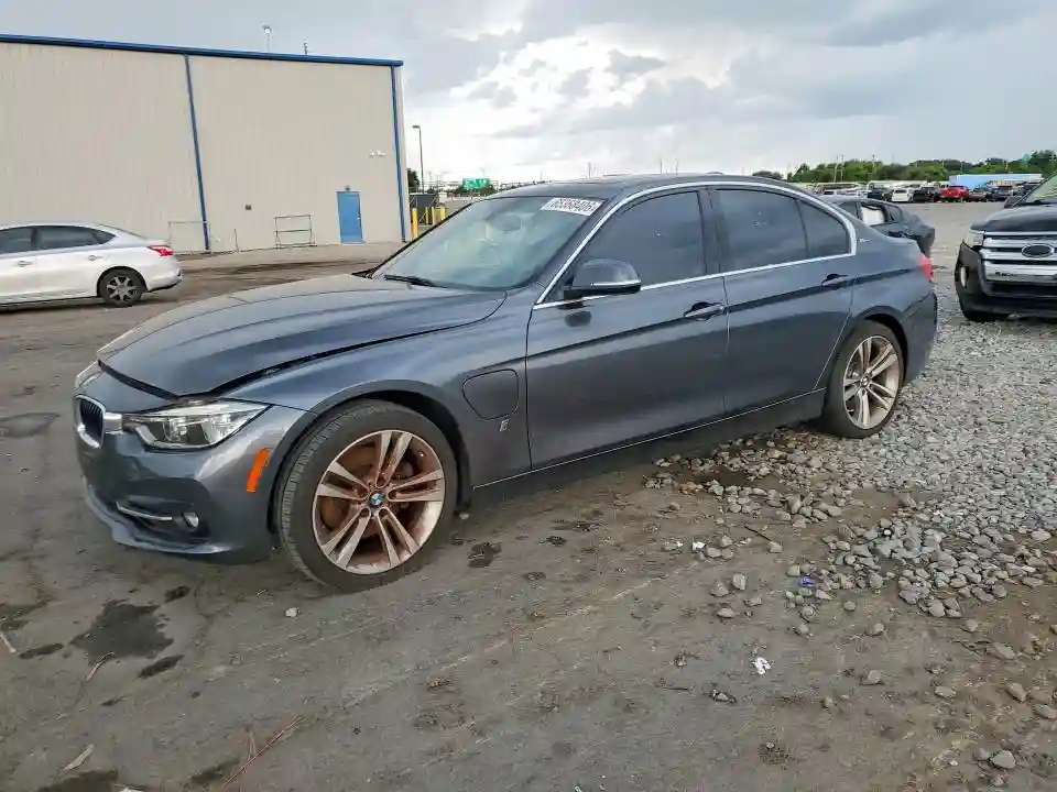 WBA8E1C52JA178602 2018 BMW 3 SERIES-0