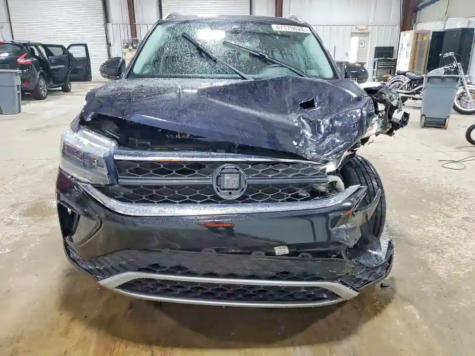 3VVNX7B2XPM327281 2023 VOLKSWAGEN TAOS-4