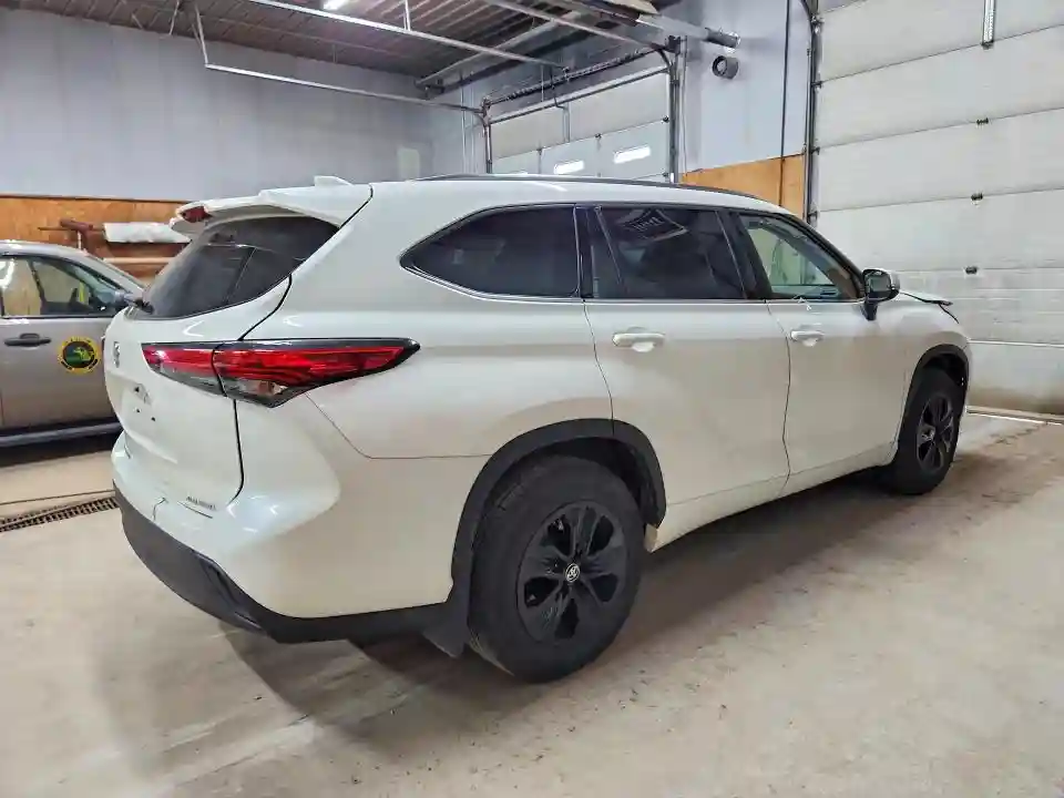 5TDGZRBH5MS527546 2021 TOYOTA HIGHLANDER-2