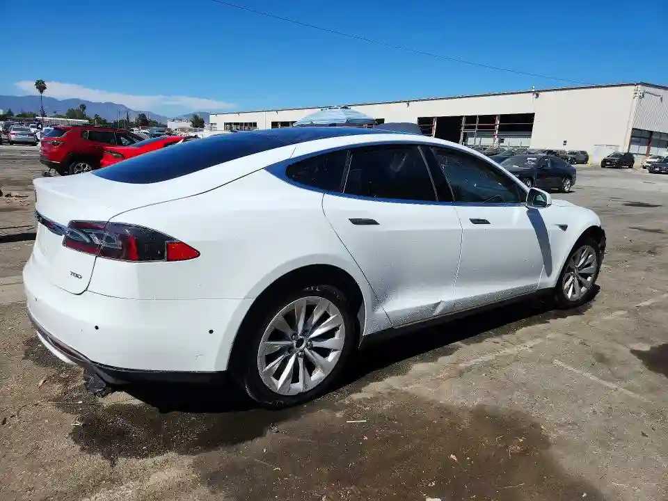 5YJSA1E28GF134885 2016 TESLA MODEL S-2