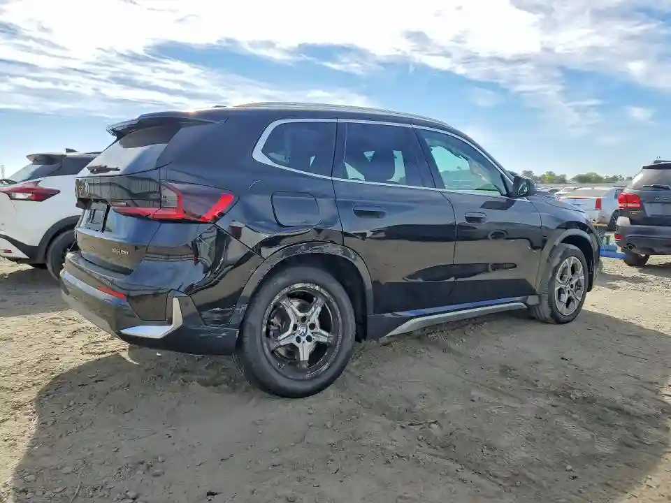 WBX73EF07S5047514 2025 BMW X1-2