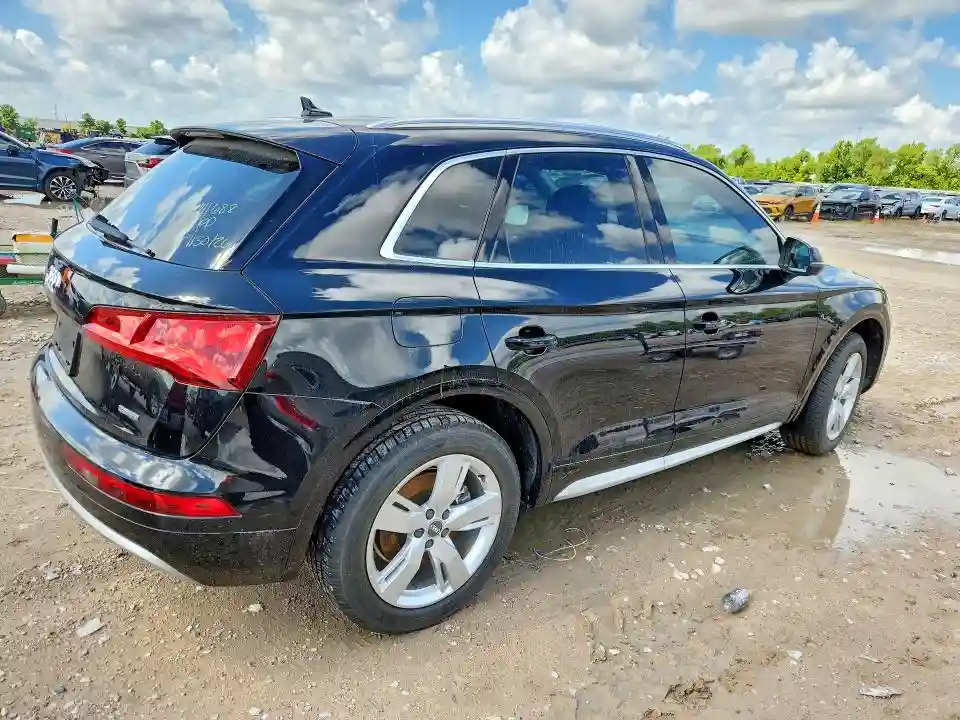 WA1ANAFY1K2019456 2019 AUDI Q5-2