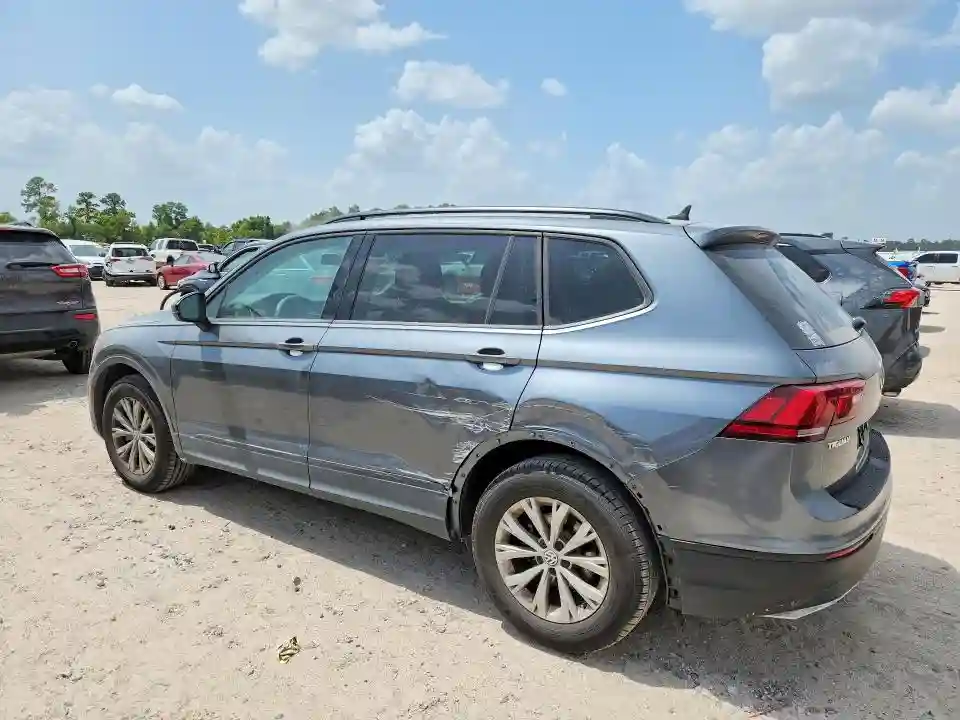 3VV1B7AX2LM151234 2020 VOLKSWAGEN TIGUAN-1