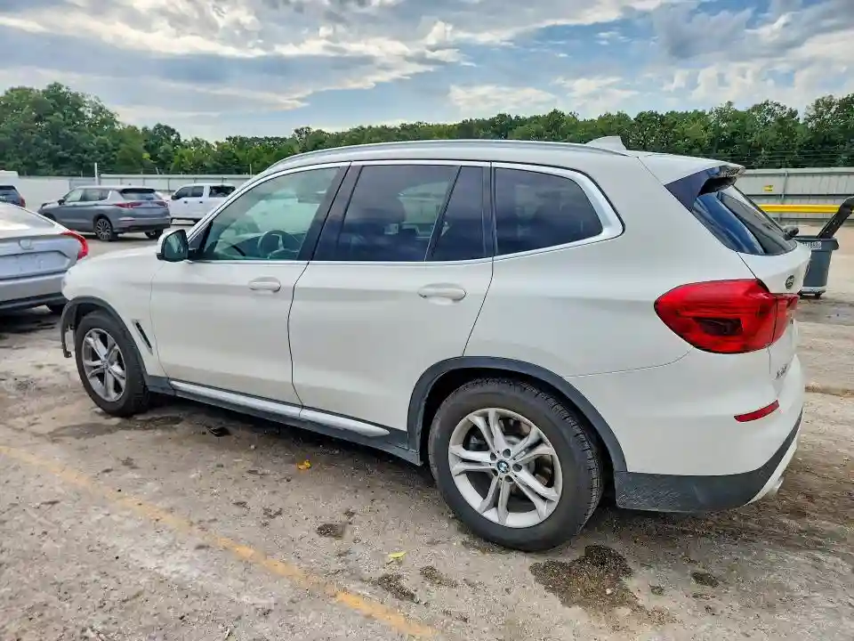 5UXTR7C58KLF26916 2019 BMW X3-1