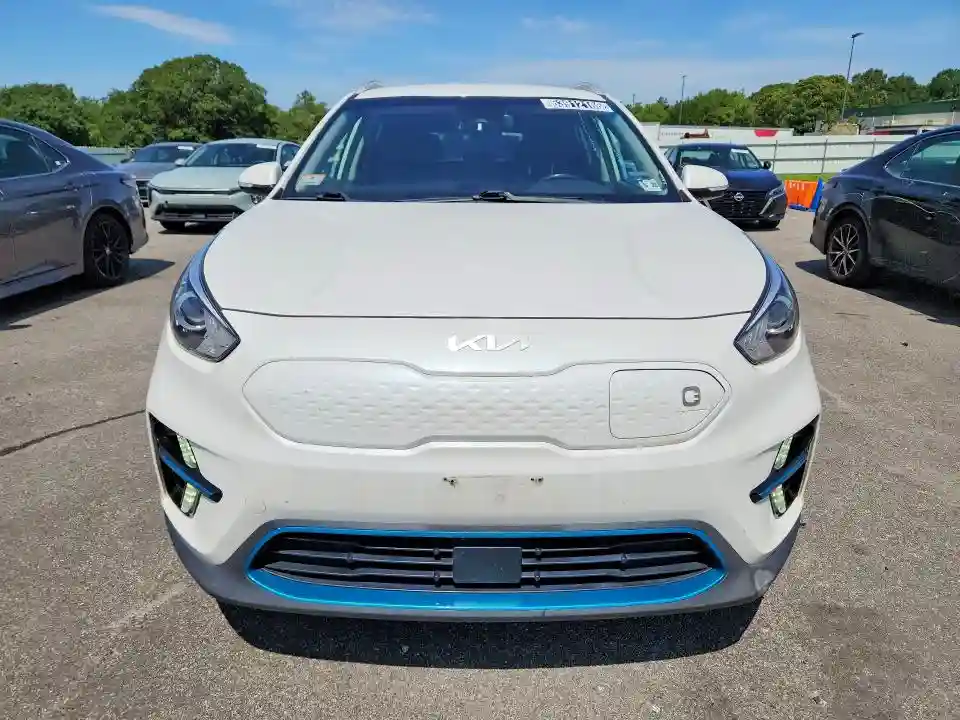 KNDCC3LG6N5161154 2022 KIA NIRO EV S-4