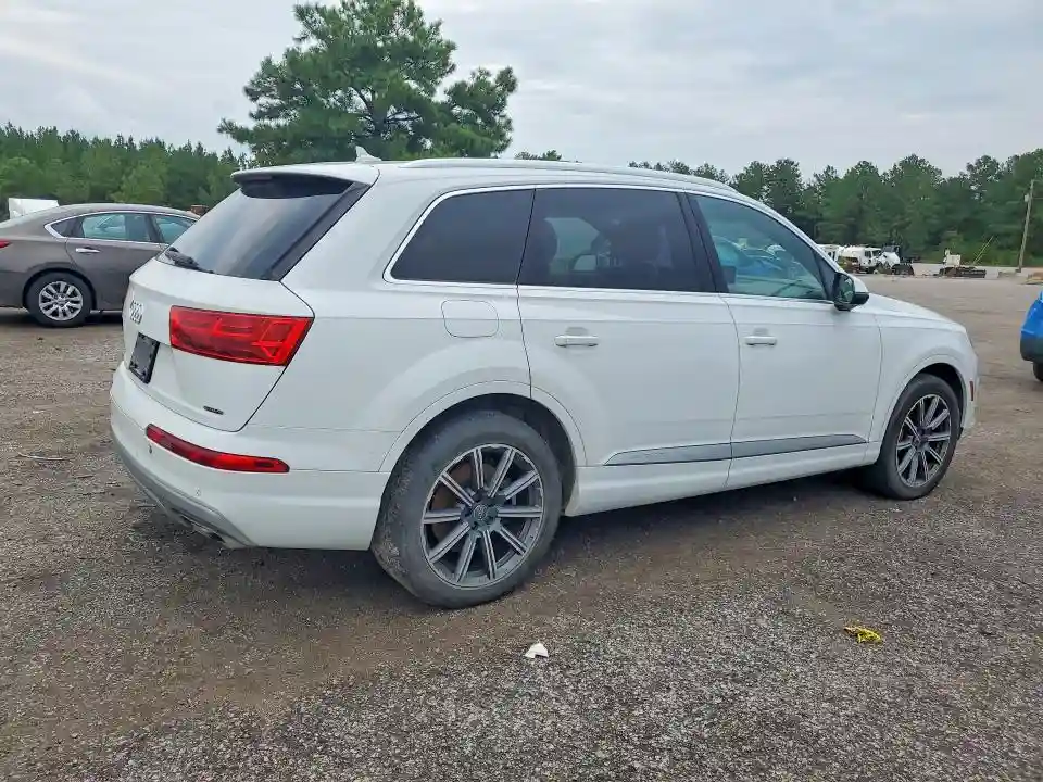 WA1LAAF79KD047215 2019 AUDI Q7-2