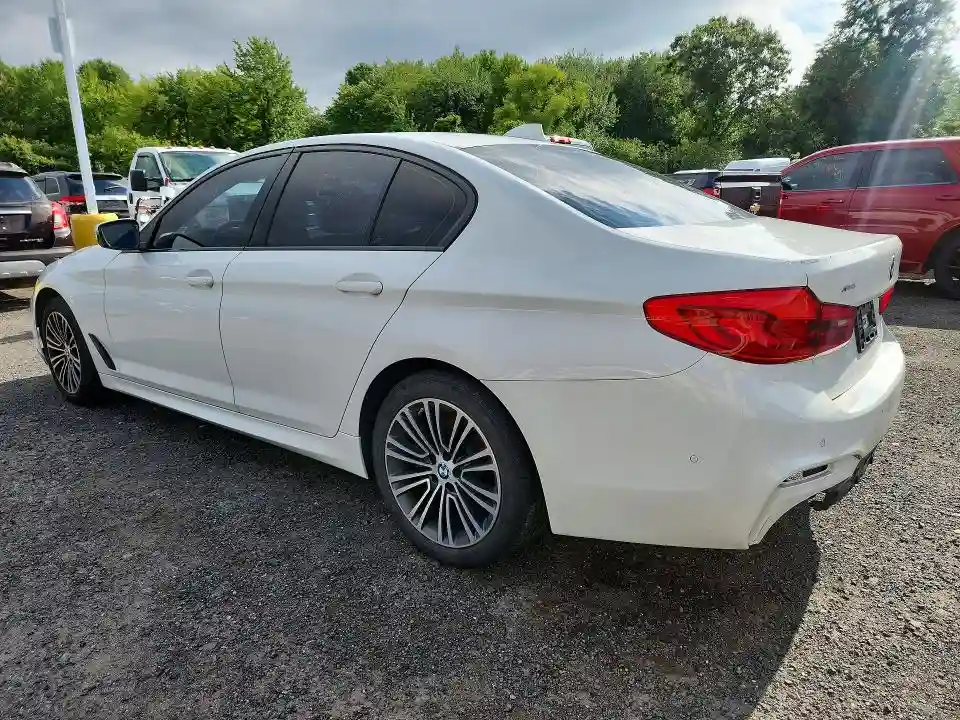 WBAJE7C56KG892610 2019 BMW 5 SERIES-1
