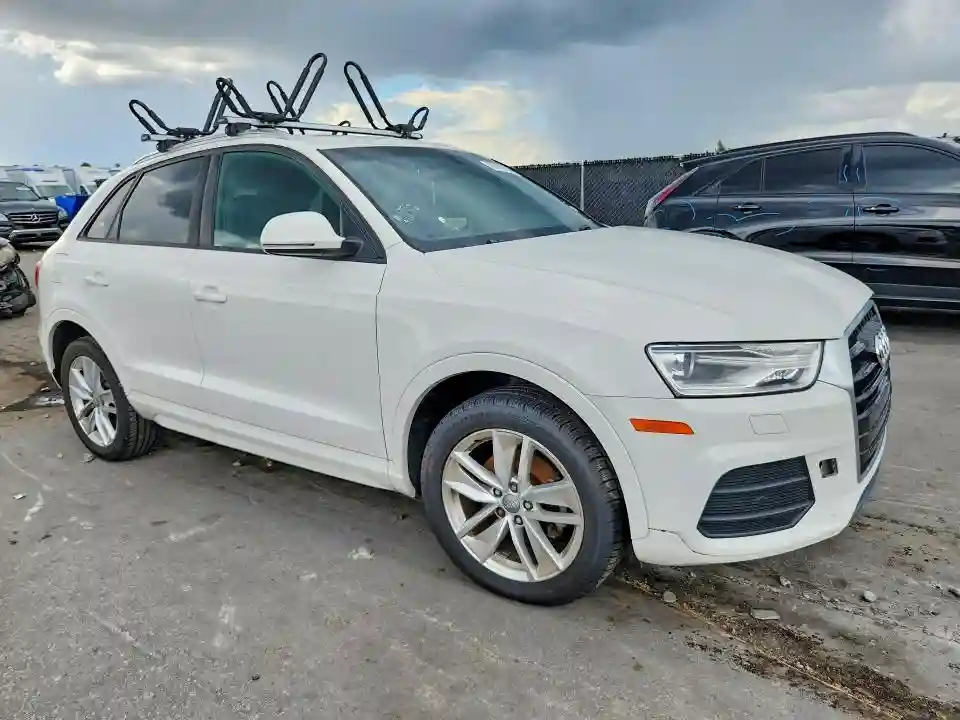 WA1BCCFS6HR016960 2017 AUDI Q3-3