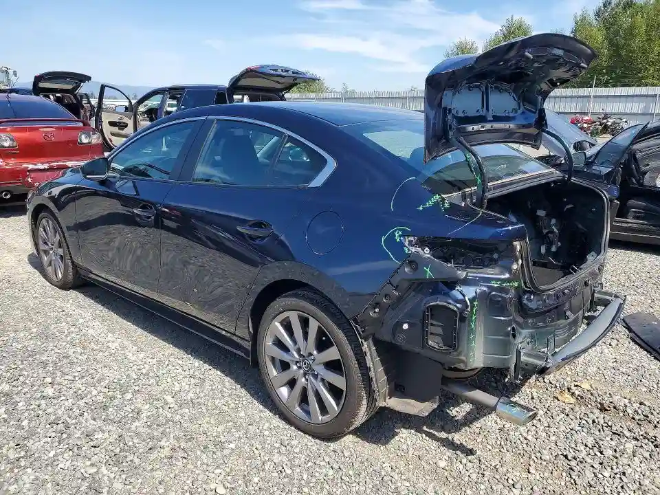 3MZBPACM3PM381369 2023 MAZDA 3-1