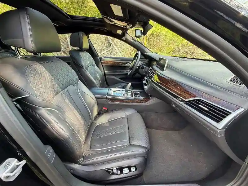 WBA7T4C03NCK23662 2022 BMW 7 SERIES-4