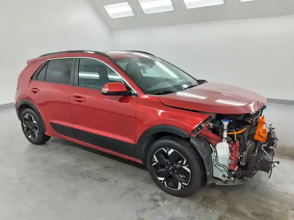 KNDCR3L14R5121199 2024 KIA NIRO-3