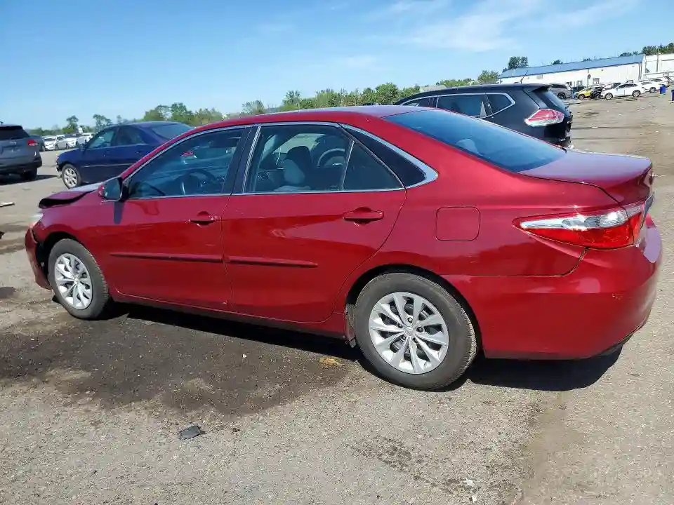 4T1BF1FK1GU504061 2016 TOYOTA CAMRY-1