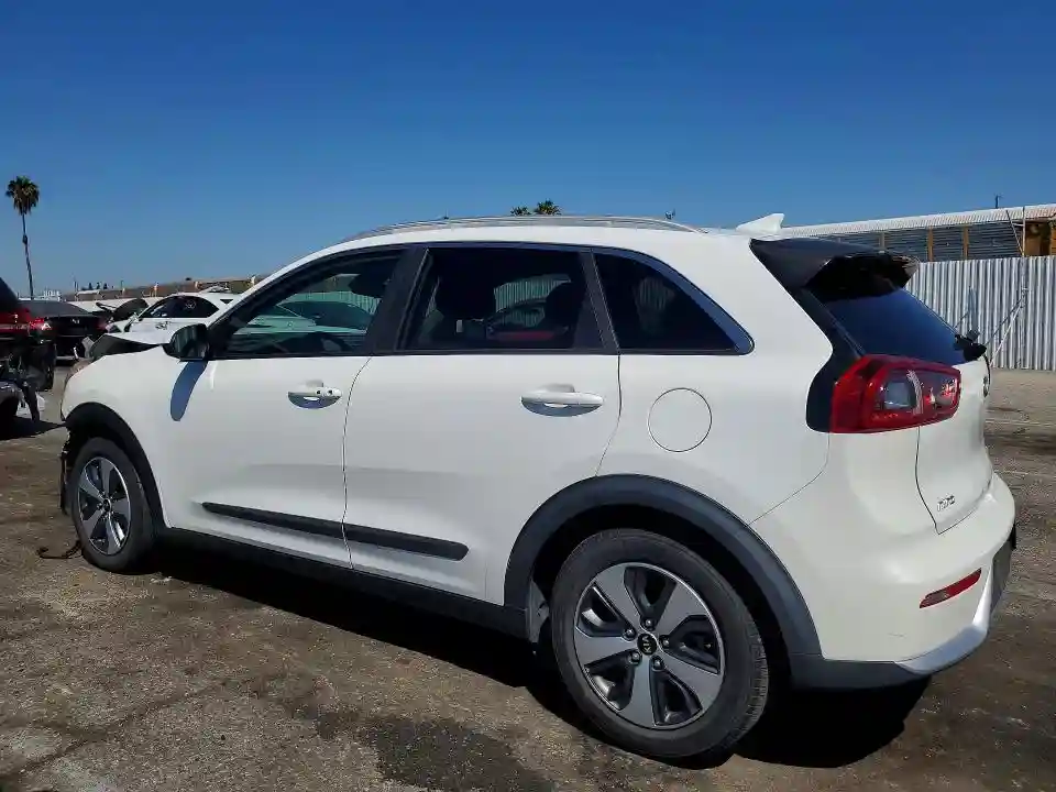KNDCB3LC4J5133508 2018 KIA NIRO-1