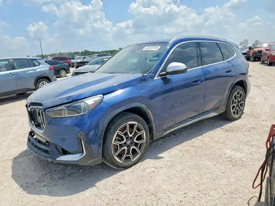 WBX73EF08R5Z06426 2024 BMW X1-0