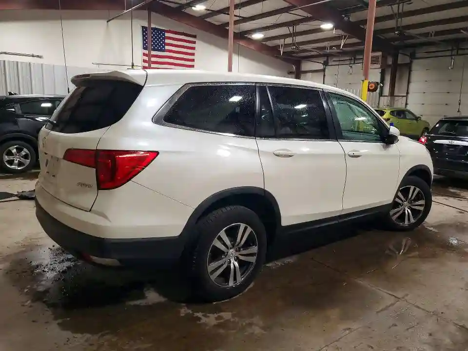 5FNYF6H57JB013948 2018 HONDA PILOT-2