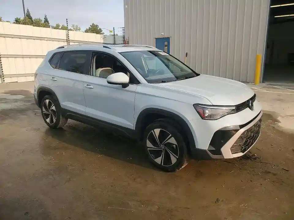 3VVVC7B28SM034550 2025 VOLKSWAGEN ALL OTHER-3