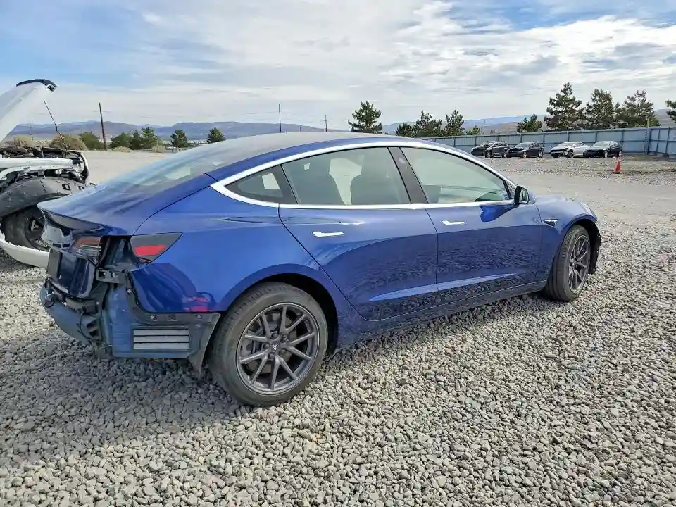 5YJ3E1EA6KF299553 2019 TESLA MODEL 3-2