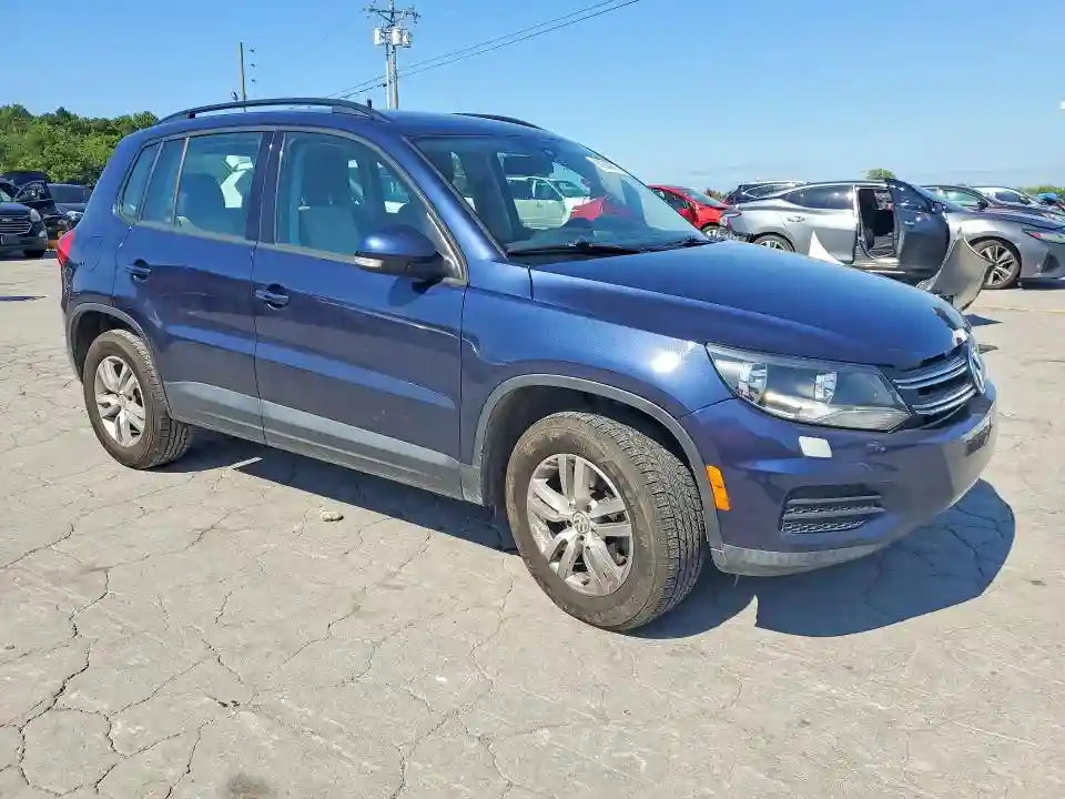 WVGAV7AX7GW586595 2016 VOLKSWAGEN TIGUAN-3