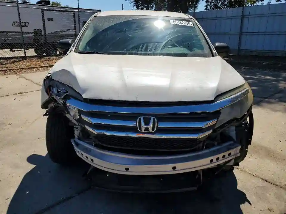 5FNYF5H11HB044632 2017 HONDA PILOT-4
