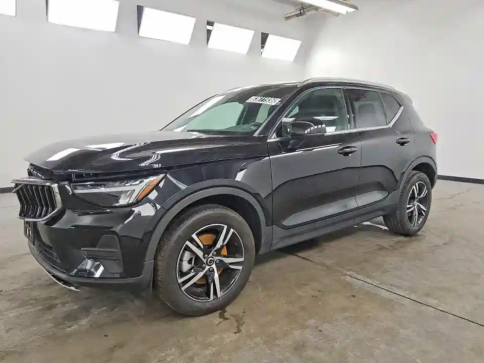 YV4L12UKXR2265380 2024 VOLVO XC40-0