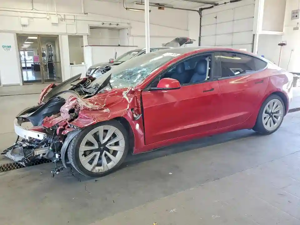 5YJ3E1EA7NF186330 2022 TESLA MODEL 3-0