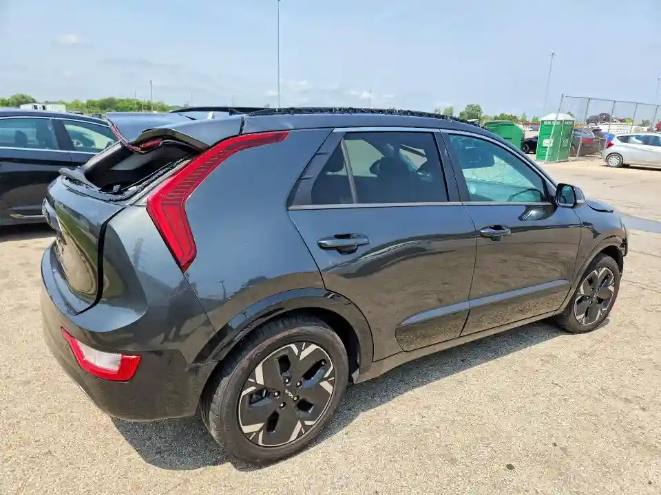 KNDCR3L15R5111801 2024 KIA NIRO-2
