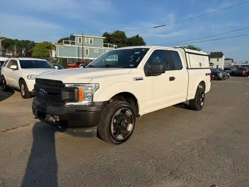 1FTFX1E55KKC16305 2019 FORD F150-1
