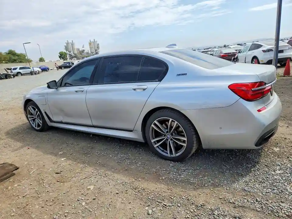 WBA7J2C38HG497859 2017 BMW 7 SERIES-1