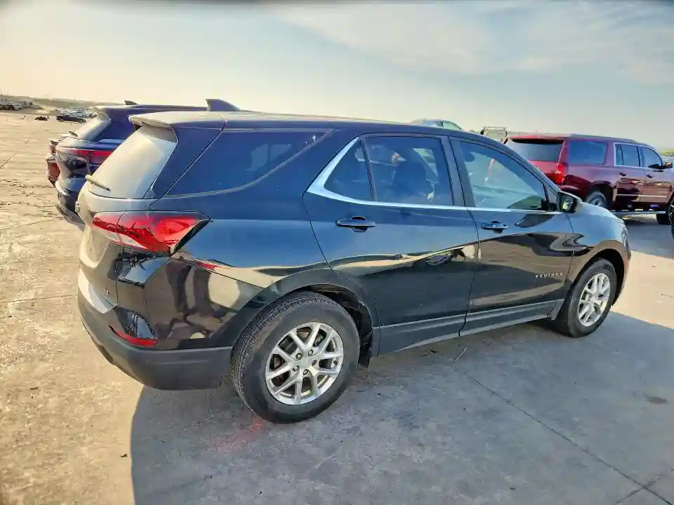 3GNAXKEV1NL118060 2022 CHEVROLET EQUINOX-2