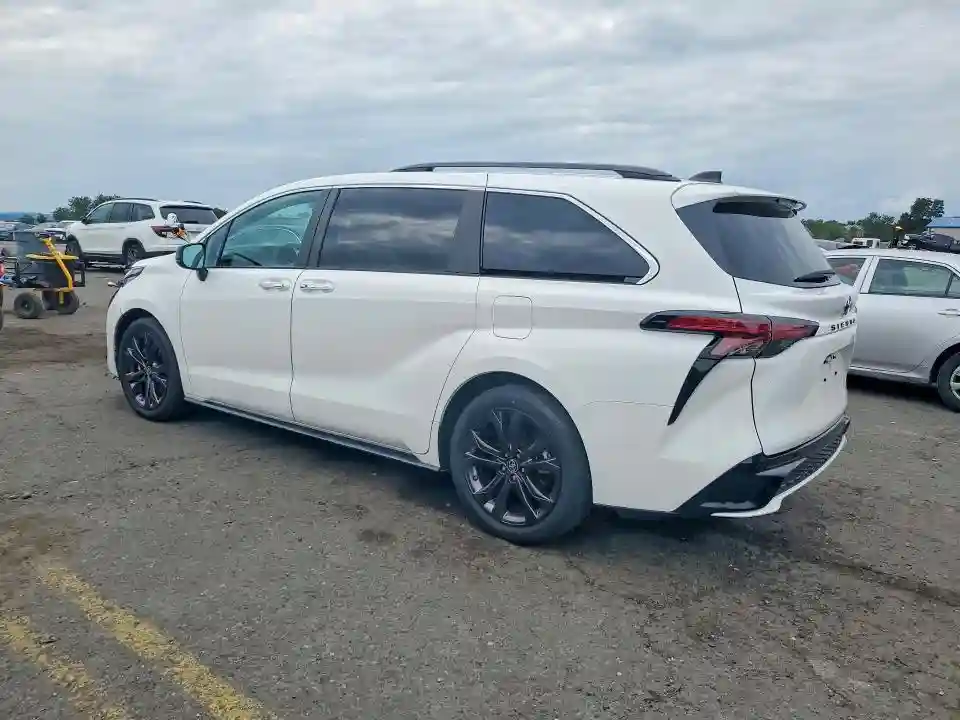 5TDXRKEC1RS206196 2024 TOYOTA SIENNA-1