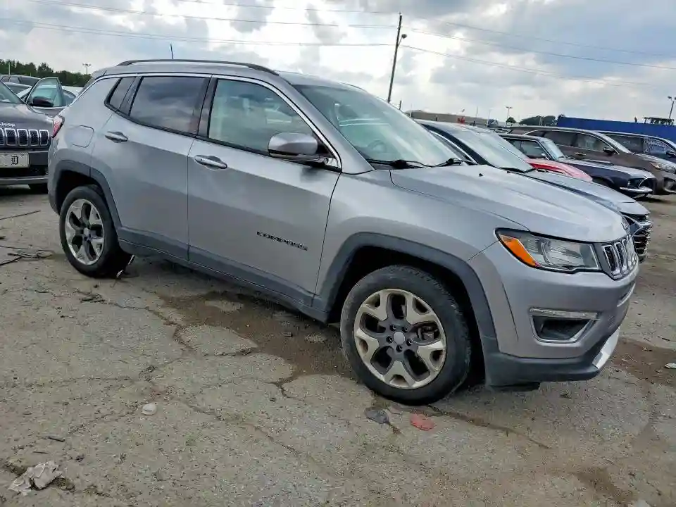 3C4NJDCB2KT620720 2019 JEEP COMPASS-3