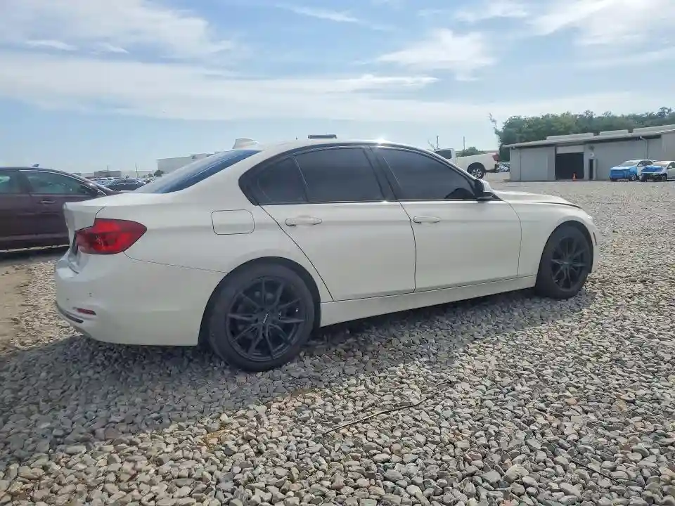 WBA8E1C50JA756812 2018 BMW 3 SERIES-2